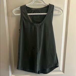 Lululemon love tank in dark green size 6